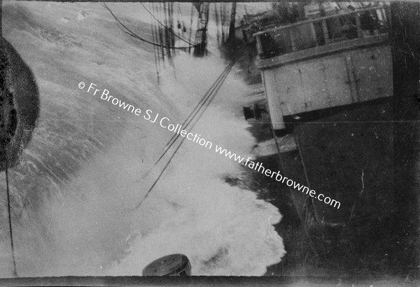 SHIPPING AT SEA  BARQUE ST MARGARET OFF CAPE HORN  (LATER LOST OFF THE LIZARD)  PHOTO H PEBERDY